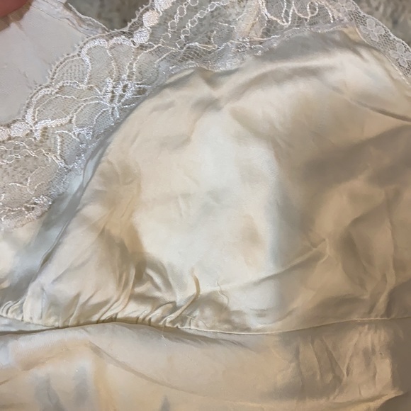 Stunning Aritzia Wilfred Tank - Picture 3 of 4